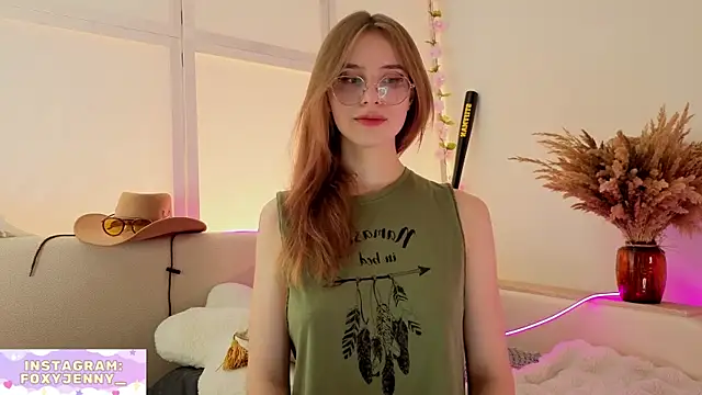 Snapshot of JennyDilly chatting on July 2026 06:06:02 PM JennyDilly online show from July 2026 06:06:02 PM