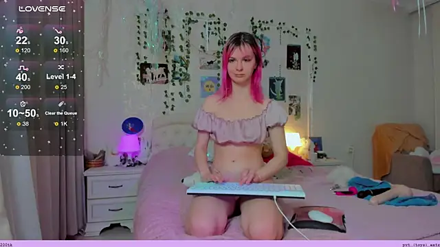 Snapshot of Neko_kitsune1 chatting on December 2024 01:17:01 PM Neko kitsune1 online show from December 2024 01:17:01 PM