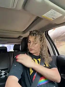 Georgiafox online show from October 2025 03:00:01 PM