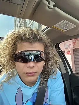 Georgiafox online show from November 2025 02:08:01 PM