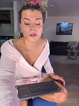 Snapshot of Georgiafox chatting on July 2026 02:58:01 AM Georgiafox online show from July 2026 02:58:01 AM