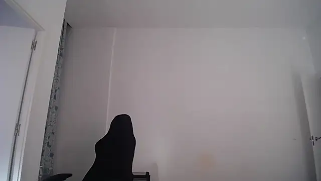 Snapshot of Contantin_helena chatting on December 2025 11:26:02 AM Contantin helena online show from December 2025 11:26:02 AM