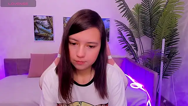 Lina Brownie online show from October 2025 03:04:02 AM