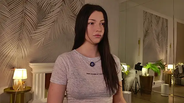 Miley Smile online show from February 2026 06:07:01 AM