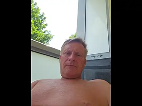 johnnym1 online show from June 2026 11:47:02 AM