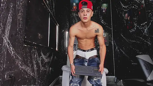 JuniorMorris  online show from September 2025 09:37:02 PM