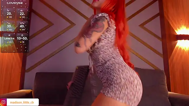 Snapshot of madison_little_ chatting on December 2024 04:53:02 PM madison little online show from December 2024 04:53:02 PM