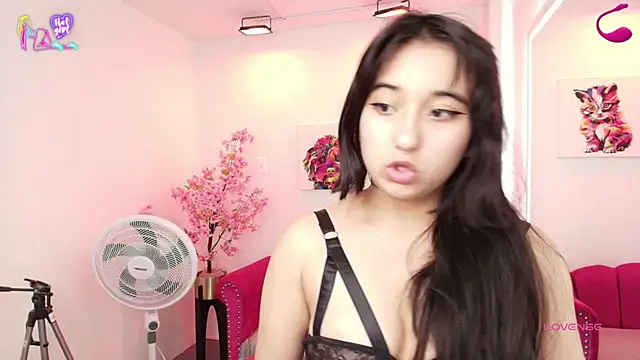 Miss dolly  online show from January 2026 12:10:01 PM