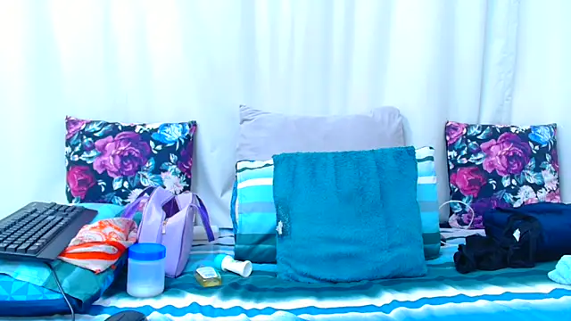 HotSmallTits online show from November 2025 03:45:01 PM