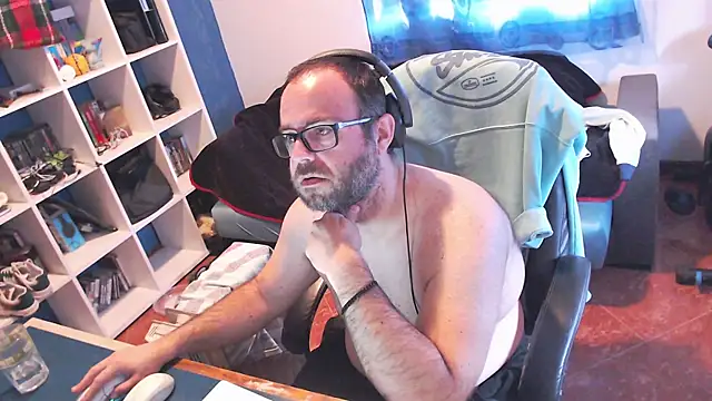 ravingr4d4 online show from February 2025 12:12:01 PM