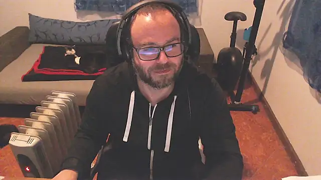 ravingr4d4 online show from February 2025 10:42:01 PM
