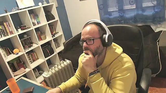 ravingr4d4 online show from November 2025 03:45:01 PM