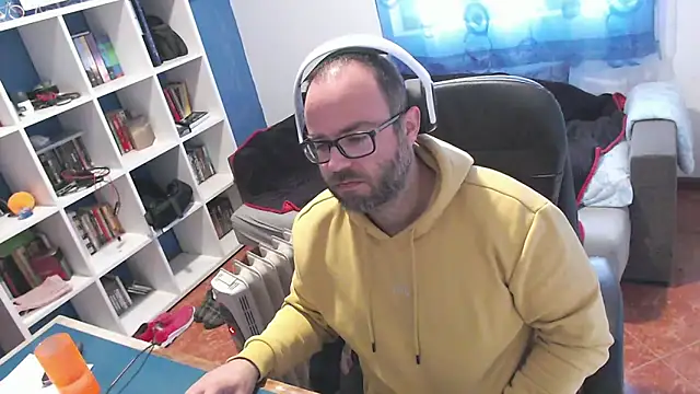 ravingr4d4 online show from November 2025 10:40:02 AM