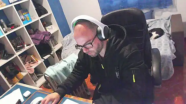 ravingr4d4 online show from February 2026 11:59:01 AM