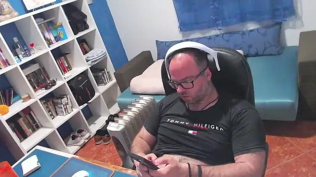 ravingr4d4 online show from April 2026 09:56:01 PM