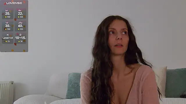 LilyRoselyn online show from October 2025 12:00:02 PM