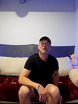 Snapshot of ASSaSINxx chatting on October 2025 12:45:02 PM ASSaSINxx online show from October 2025 12:45:02 PM