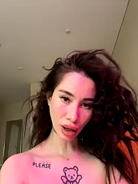 Yunasi online show from September 2025 01:01:01 PM