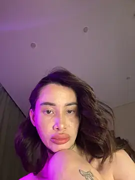 Yunasi online show from October 2025 03:12:01 PM