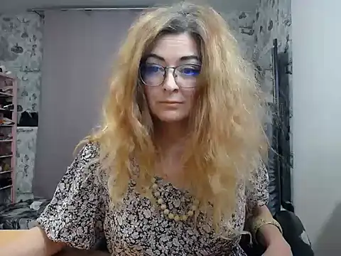 Helen1974 online show from March 2025 09:24:01 PM