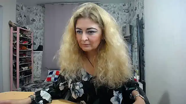 Helen1974 online show from October 2025 03:40:01 PM