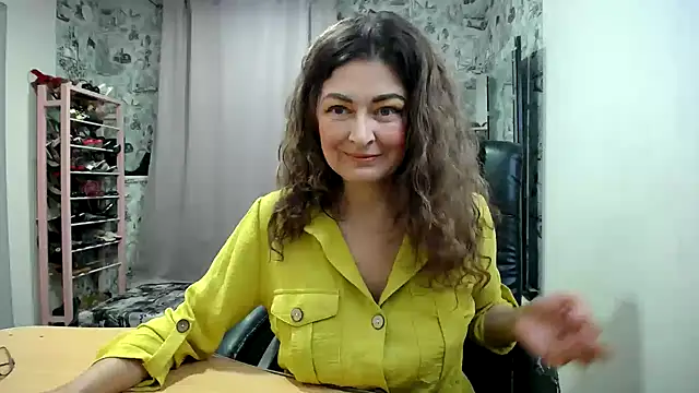 Helen1974 online show from April 2026 04:49:01 PM