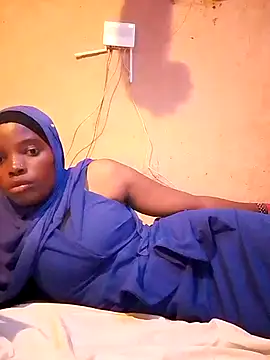 cute naimah online show from November 2025 05:24:01 PM