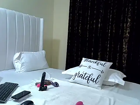 Snapshot of Baby_champagne_ chatting on December 2024 01:25:02 AM Baby champagne online show from December 2024 01:25:02 AM