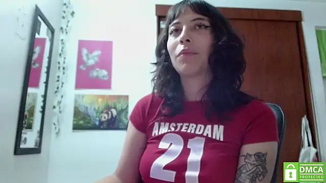 Snapshot of liisaxxx chatting on June 2026 04:40:01 AM liisaxxx online show from June 2026 04:40:01 AM