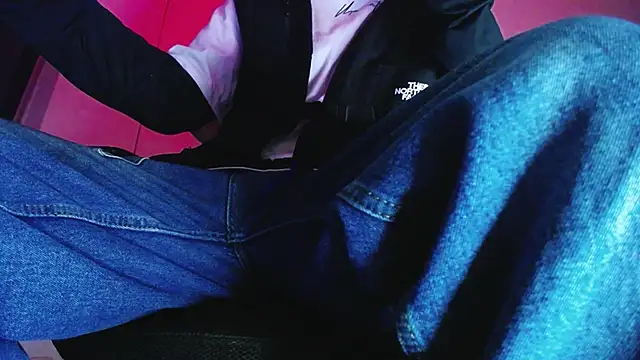 zacwatson  online show from January 2026 02:03:01 AM