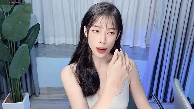 Aurora 99 online show from September 2025 12:54:01 PM