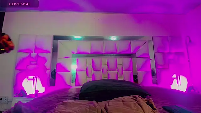  ChanellR  online show from March 2026 11:50:01 AM