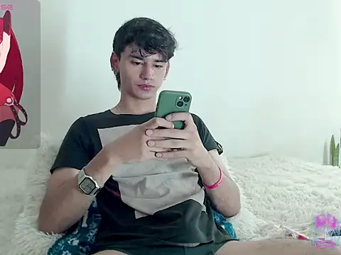 Snapshot of juan_stiven chatting on June 2026 01:02:02 PM juan stiven online show from June 2026 01:02:02 PM