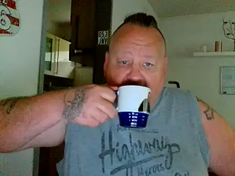 Snapshot of pimmelmann3 chatting on May 2026 04:46:01 PM pimmelmann3 online show from May 2026 04:46:01 PM