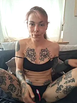 Snapshot of SophiaBlackfoxx chatting on May 2026 09:15:01 AM SophiaBlackfoxx online show from May 2026 09:15:01 AM