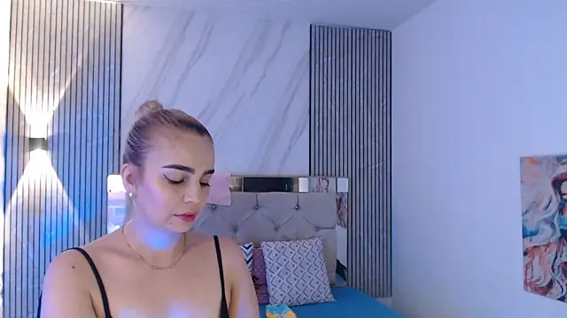 ashley  tylor online show from April 2026 03:02:01 AM