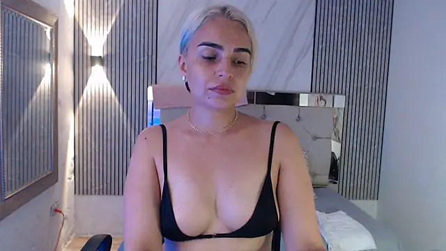 Snapshot of ashley__tylor chatting on July 2026 03:31:02 AM ashley tylor online show from July 2026 03:31:02 AM
