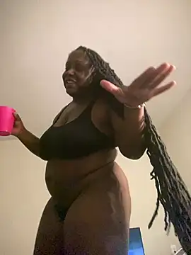 fantasygyal online show from May 2026 03:12:01 AM