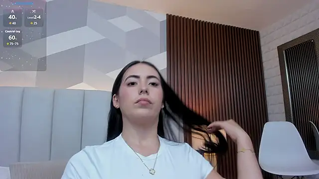 Julietasantos   online show from November 2025 06:40:01 PM