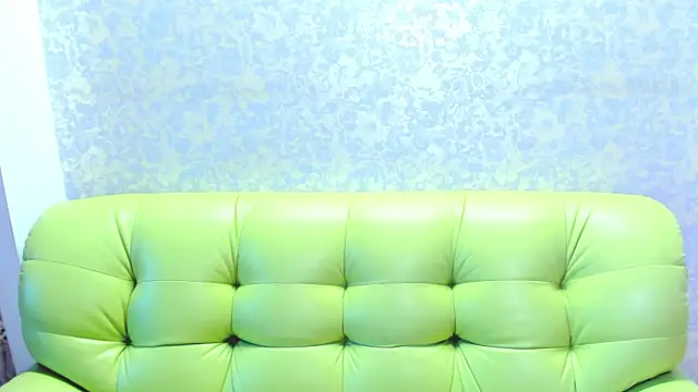 Snapshot of Vanessa_Florence chatting on June 2026 01:32:02 AM Vanessa Florence online show from June 2026 01:32:02 AM