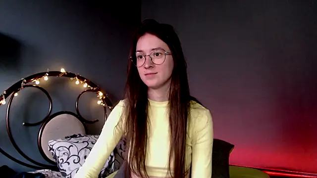 Snapshot of wow__kelly chatting on March 2025 02:23:02 PM wow kelly online show from March 2025 02:23:02 PM