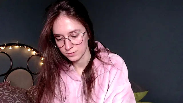 Snapshot of wow__kelly chatting on September 2025 02:11:01 PM wow kelly online show from September 2025 02:11:01 PM