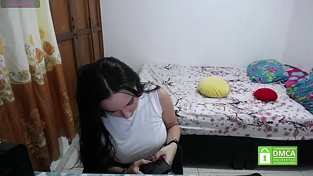 susana2523 online show from November 2025 04:35:01 AM