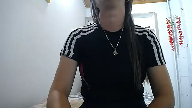 Luna girlhot  online show from April 2026 06:24:02 PM