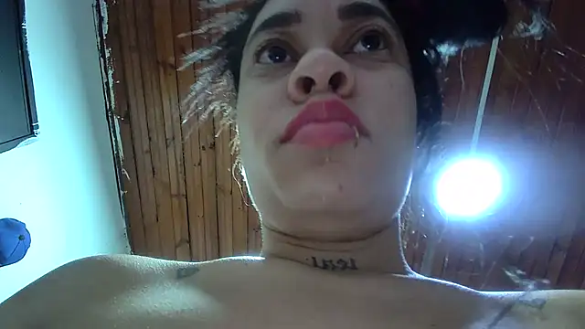 white sexy  online show from October 2025 11:40:01 AM