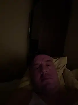 Snapshot of Evolite123 chatting on January 2025 09:23:02 PM Evolite123 online show from January 2025 09:23:02 PM