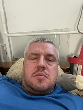 Snapshot of Evolite123 chatting on March 2025 02:18:02 PM Evolite123 online show from March 2025 02:18:02 PM