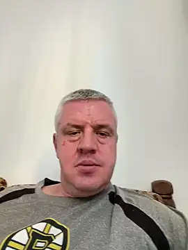 Snapshot of Evolite123 chatting on March 2025 03:27:02 PM Evolite123 online show from March 2025 03:27:02 PM