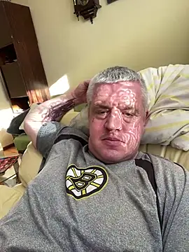 Snapshot of Evolite123 chatting on March 2025 02:37:02 PM Evolite123 online show from March 2025 02:37:02 PM