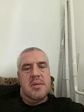 Snapshot of Evolite123 chatting on November 2025 12:37:01 PM Evolite123 online show from November 2025 12:37:01 PM